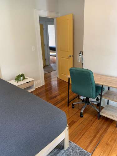 S Bed 9 Month Options Available - All Inclusive Rent!! 32