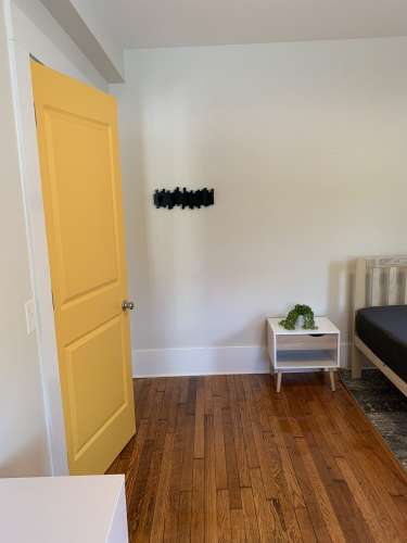 S Bed 9 Month Options Available - All Inclusive Rent!! 42