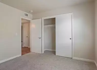S Bed Parkside Apartments 9