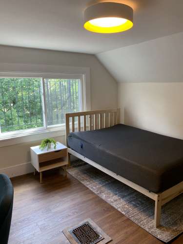 S Bed 9 Month Options Available - All Inclusive Rent!! 38