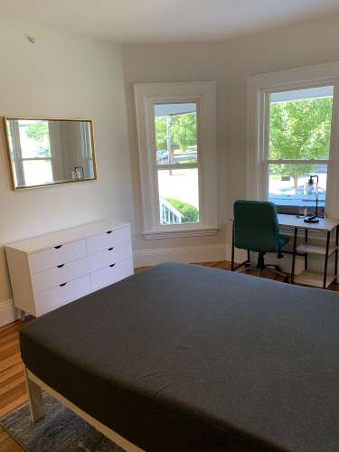 S Bed 9 Month Options Available - All Inclusive Rent!! 43