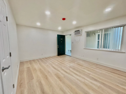 S Bed Gunrock Gardens Apartments 31