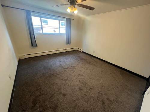 S Bed 241 Langdon 33