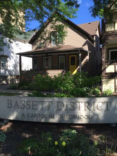 S Bed 453 W Washington Ave, Madison, WI 53703 1