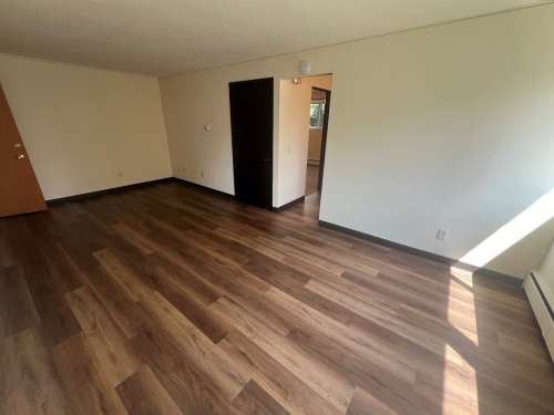 S Bed 241 Langdon 14