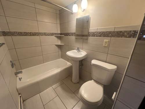 S Bed 241 Langdon 32