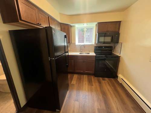 S Bed 241 Langdon 18