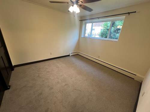 S Bed 241 Langdon 16