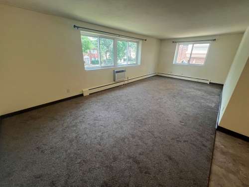 S Bed 241 Langdon 23