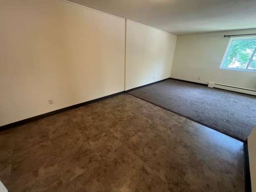 S Bed 241 Langdon 27