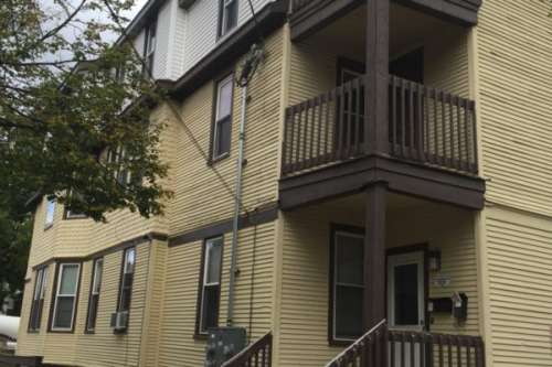 S Bed 453 W Washington Ave, Madison, WI 53703 6