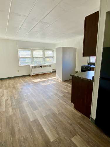 S Bed Campus Square Apartments 6