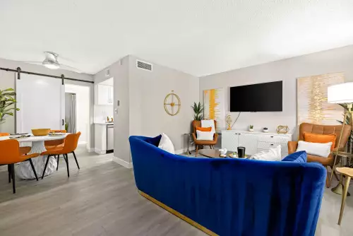 S Bed The Halston 16