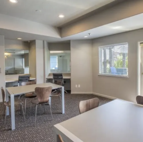 S Bed Sharps & Flats Apartment Homes 3