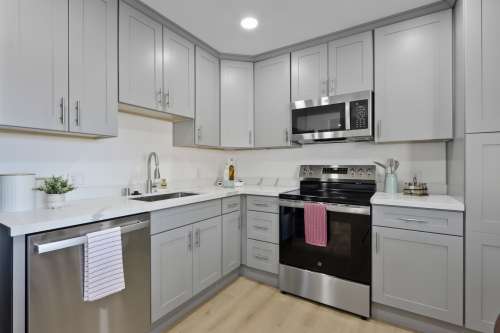 S Bed Gunrock Gardens Apartments 5