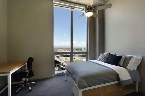 S Bed University House Tempe 9