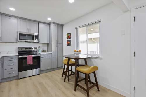 S Bed Gunrock Gardens Apartments 4