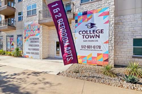 S Bed College Town San Marcos 27