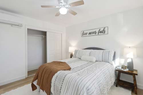 S Bed Gunrock Gardens Apartments 15