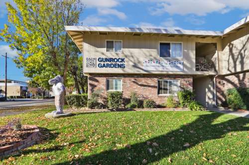 S Bed Gunrock Gardens Apartments 21