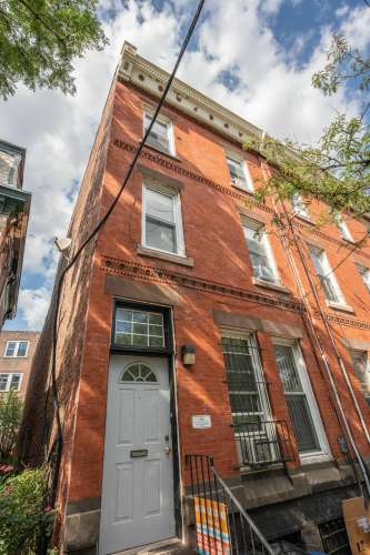 S Bed 3947 Baltimore Ave 2