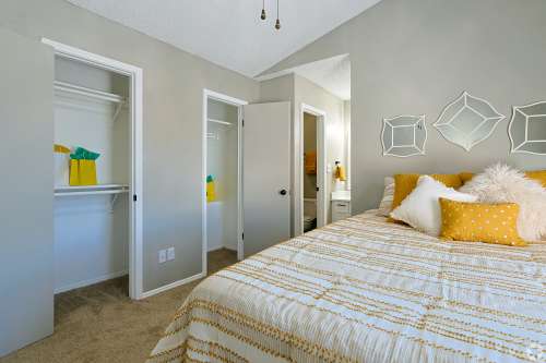 S Bed The Centre and 19Eleven 22