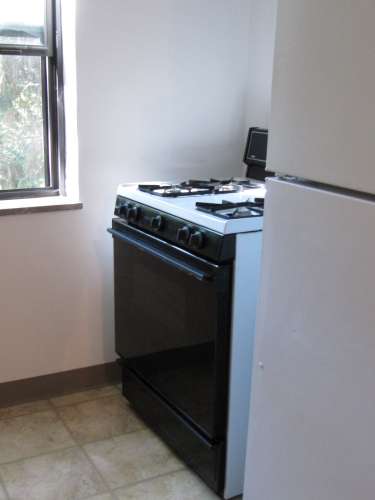 S Bed Royal Garden Apartments 11