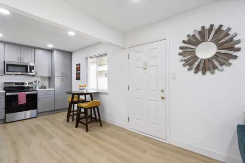 S Bed Gunrock Gardens Apartments 24