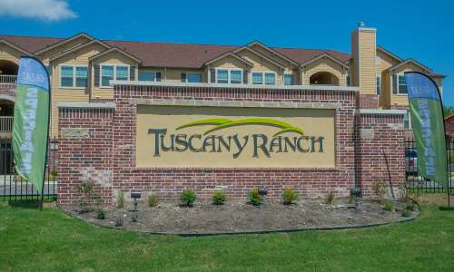 S Bed Tuscany Ranch Apartments 27