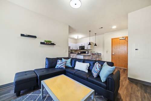 S Bed Park at 1824 Student Apartments 20