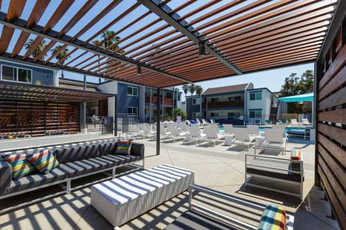 S Bed Beverly Plaza Apartments 44