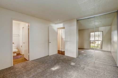 S Bed University Court 8