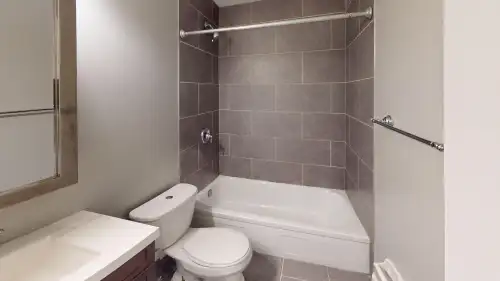 2025-01/OHIO-STATE-Apartment-Building-15785609.webp