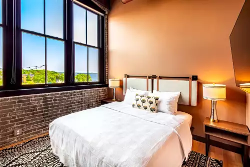 S Bed The Saddlery Madison 16