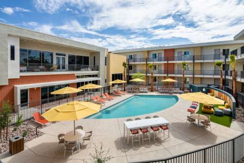 S Bed Cabana Southern Apartments 40