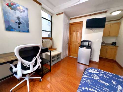 Studio Central Park Apartments - Furnished studio rentals 24