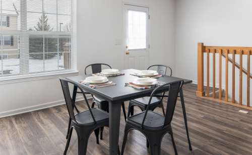 S Bed Canvas Townhomes Allendale 4