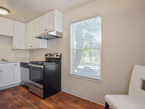 S Bed Parkside Apartments 136