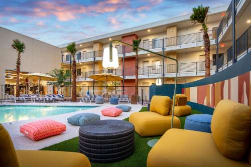 S Bed Cabana Southern Apartments 44