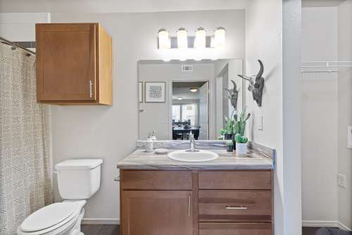 S Bed Tuscany Ranch Apartments 54