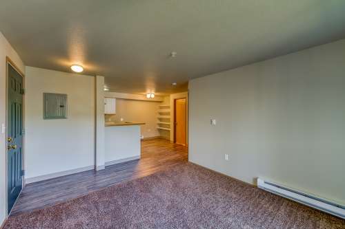 S Bed Pine Ridge Apartments 12