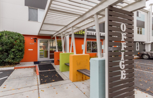 S Bed Iconic Village 3