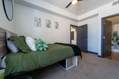 S Bed Gateway at Tempe 14