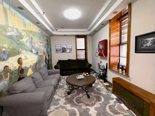 Studio Central Park Apartments - Furnished studio rentals 2
