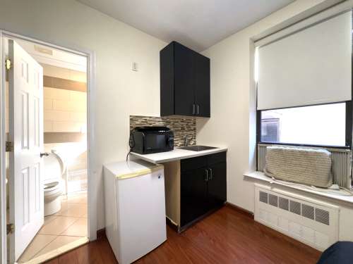 Studio Central Park Apartments - Furnished studio rentals 43