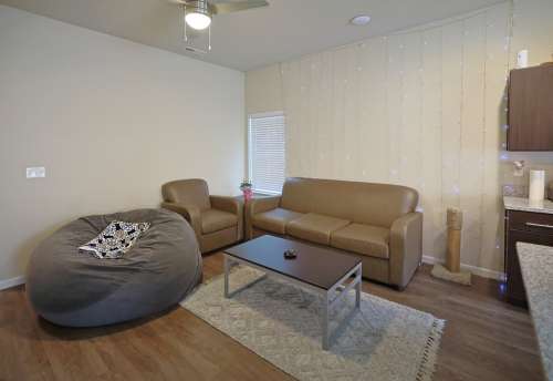 S Bed Yugo Pullman Hills 25