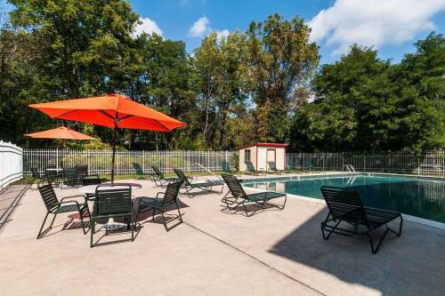 metropolitan-east-goshen-swimming-pool4