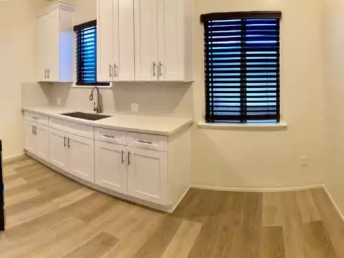 2025-04/ALLIANT-Apartment-Building-16485024.webp