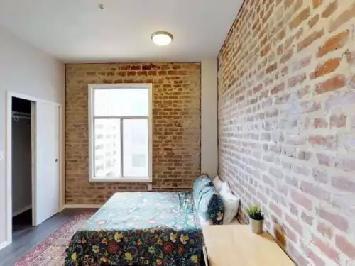 2025-04/CSU-EAST-BAY-Apartment-Building-15856522.webp