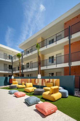 S Bed Cabana Southern Apartments 85